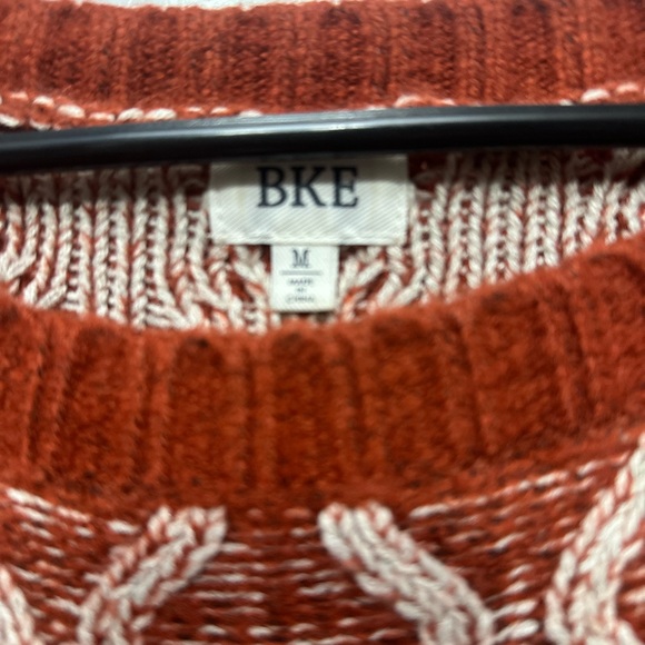 BKE Women's Brick Red Cable Knit Sweater - Picture 2 of 2